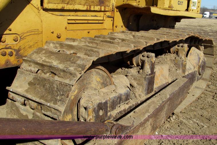 image for item G2241 1972 Caterpillar D7F dozer
