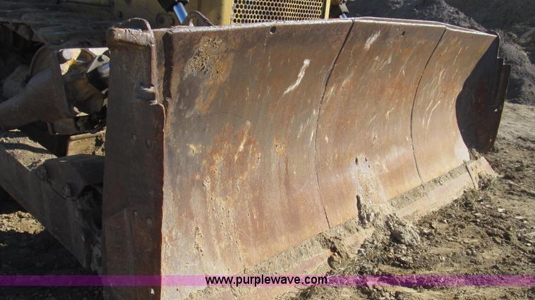 image for item G2241 1972 Caterpillar D7F dozer