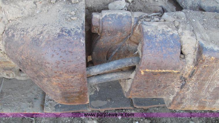 image for item G2241 1972 Caterpillar D7F dozer