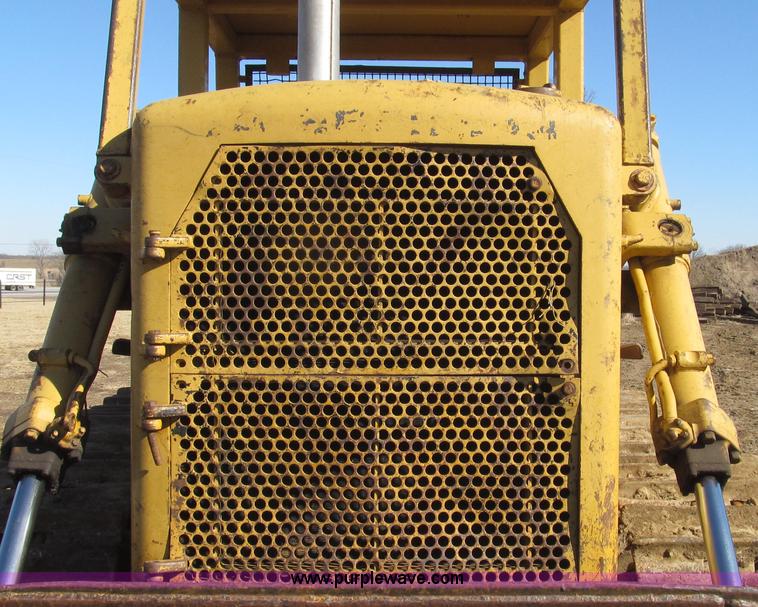 image for item G2241 1972 Caterpillar D7F dozer