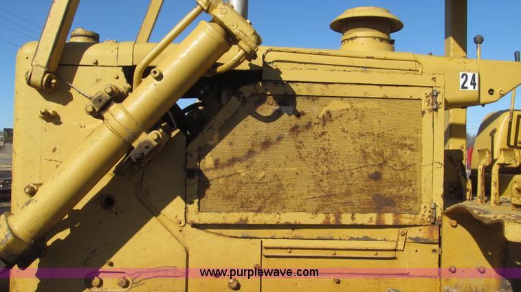image for item G2241 1972 Caterpillar D7F dozer