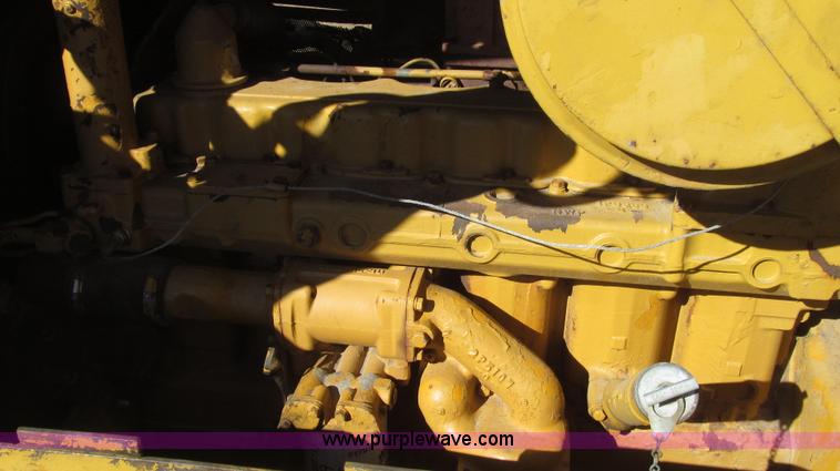 image for item G2241 1972 Caterpillar D7F dozer