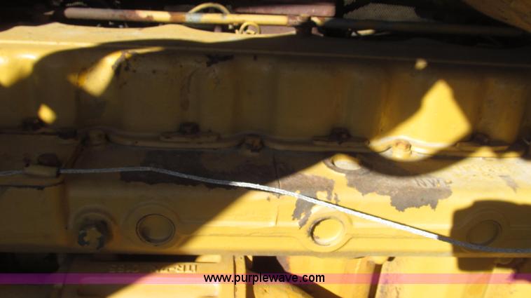 image for item G2241 1972 Caterpillar D7F dozer