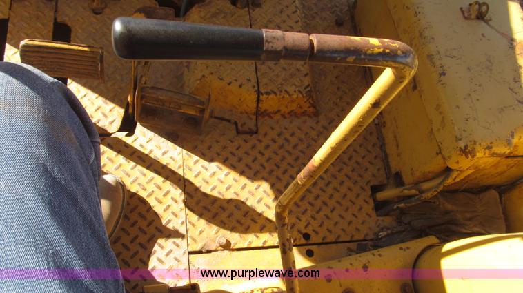 image for item G2241 1972 Caterpillar D7F dozer