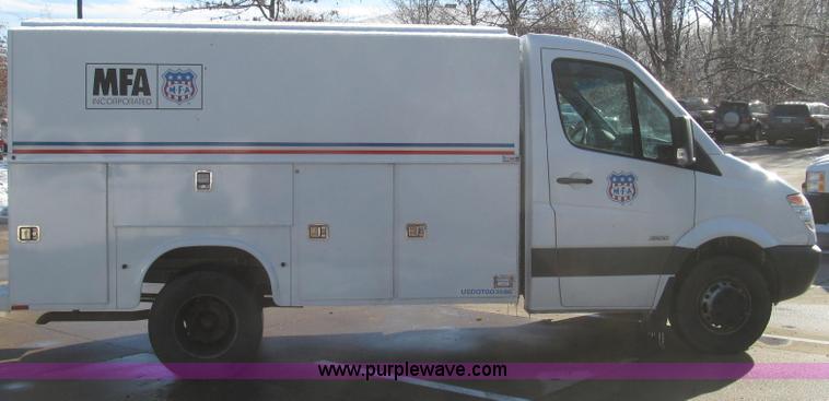 image for item G2255 2007 Freightliner Sprinter 3500 service truck