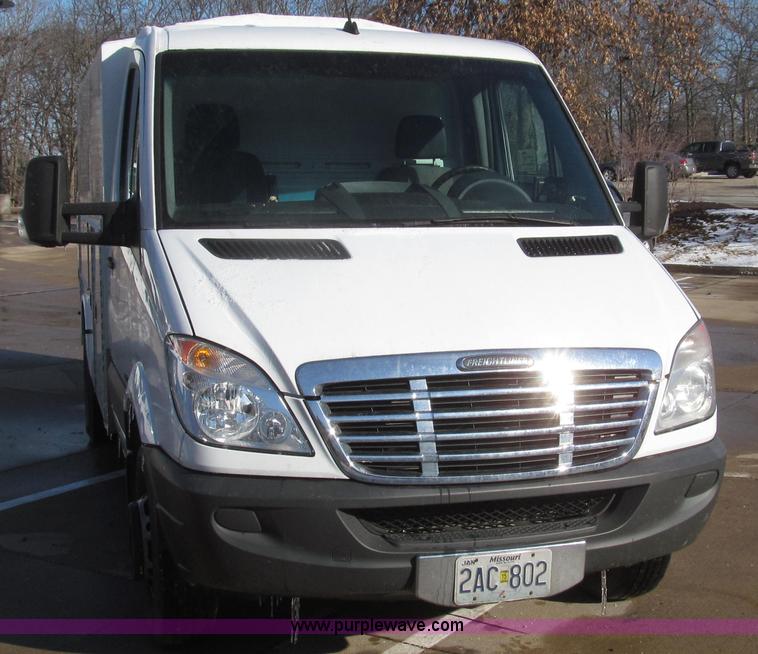 image for item G2255 2007 Freightliner Sprinter 3500 service truck