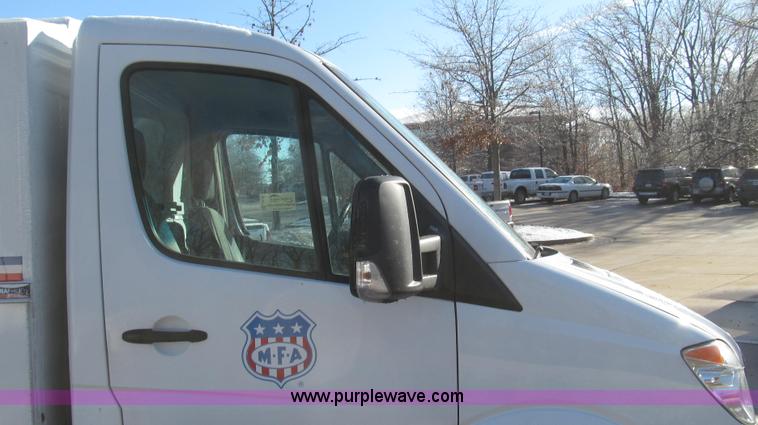 image for item G2255 2007 Freightliner Sprinter 3500 service truck