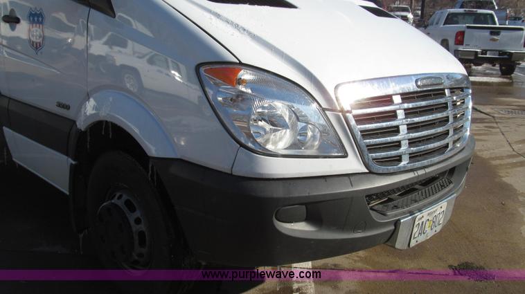 image for item G2255 2007 Freightliner Sprinter 3500 service truck