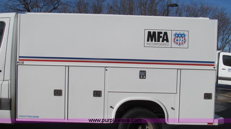 image for item G2255 2007 Freightliner Sprinter 3500 service truck