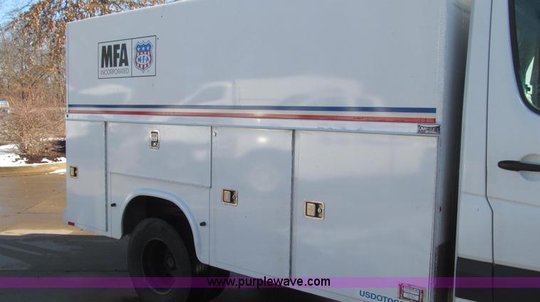 image for item G2255 2007 Freightliner Sprinter 3500 service truck