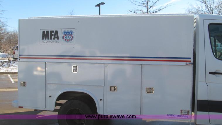 image for item G2255 2007 Freightliner Sprinter 3500 service truck