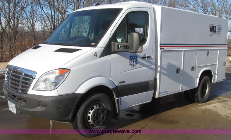 image for item G2256 2007 Freightliner Sprinter 3500 service truck