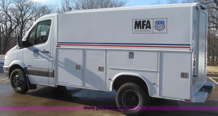 image for item G2256 2007 Freightliner Sprinter 3500 service truck