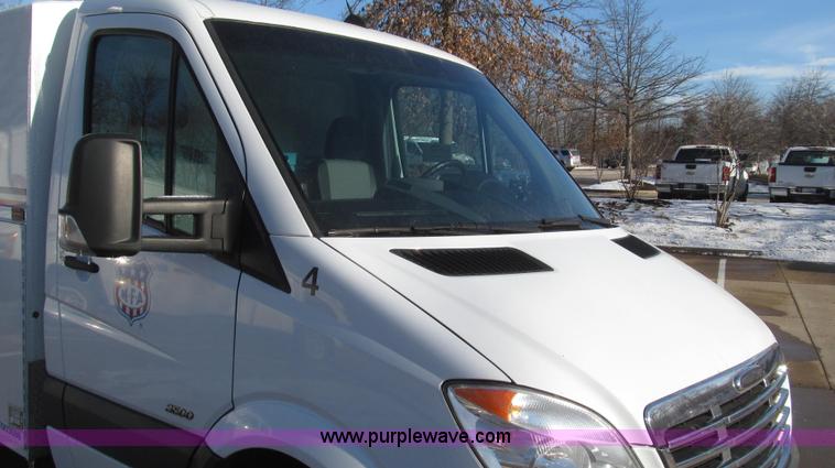 image for item G2256 2007 Freightliner Sprinter 3500 service truck