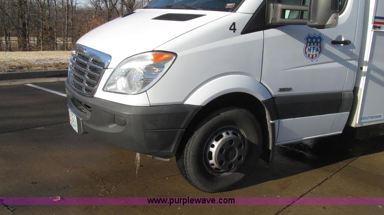 image for item G2256 2007 Freightliner Sprinter 3500 service truck