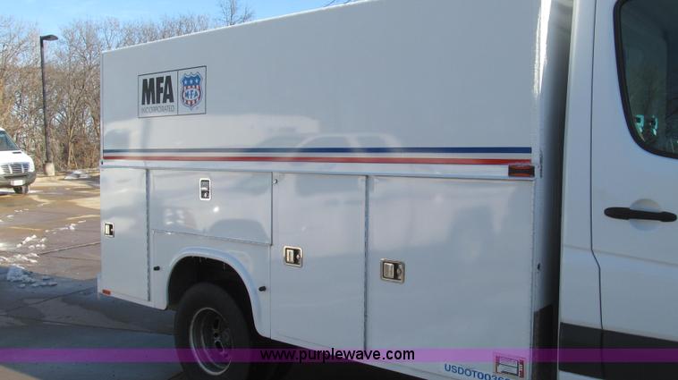 image for item G2256 2007 Freightliner Sprinter 3500 service truck