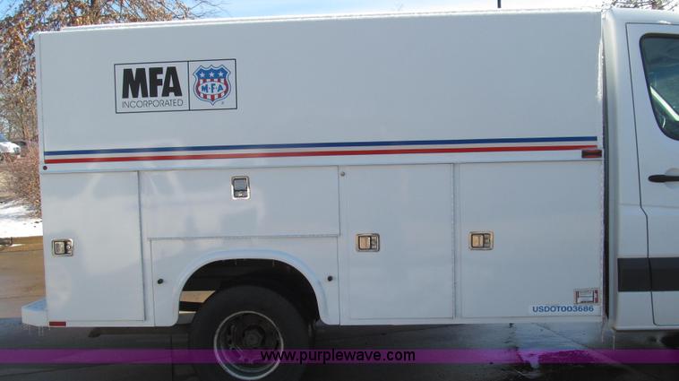 image for item G2256 2007 Freightliner Sprinter 3500 service truck