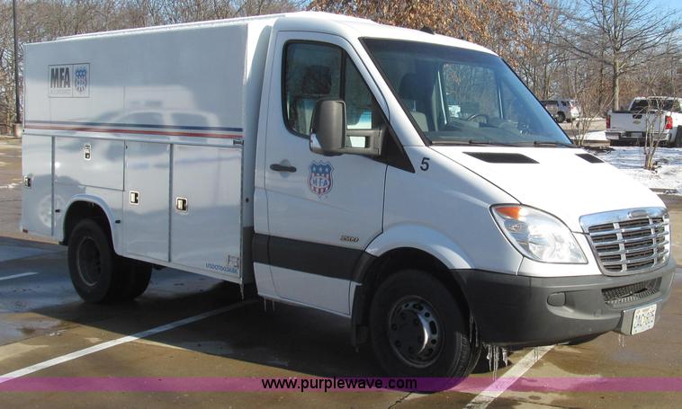 image for item G2257 2007 Freightliner Sprinter 3500 service truck
