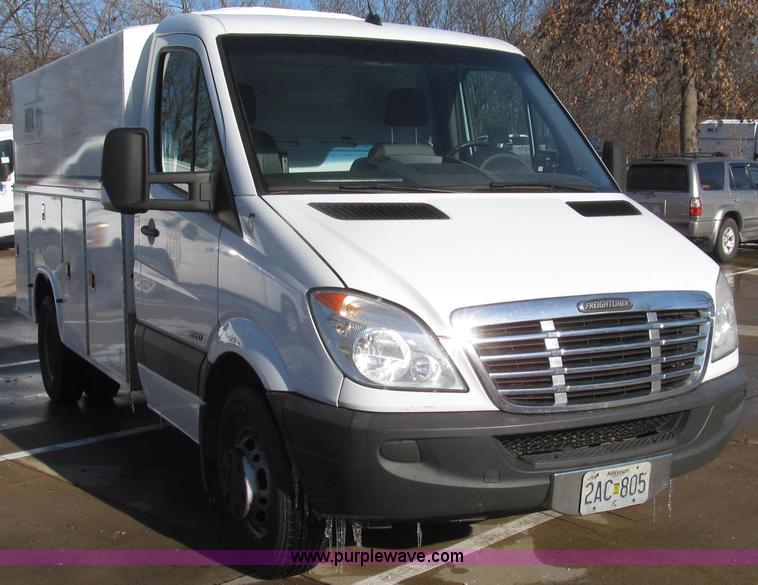 image for item G2257 2007 Freightliner Sprinter 3500 service truck