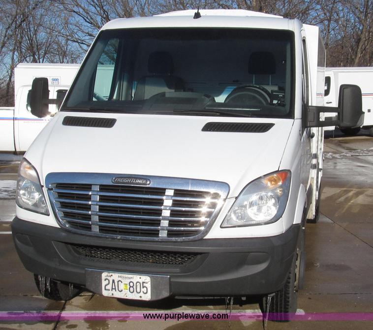 image for item G2257 2007 Freightliner Sprinter 3500 service truck