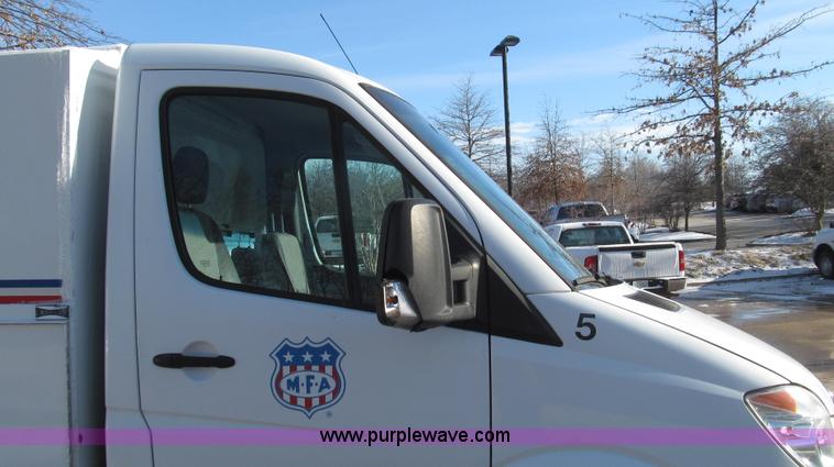 image for item G2257 2007 Freightliner Sprinter 3500 service truck