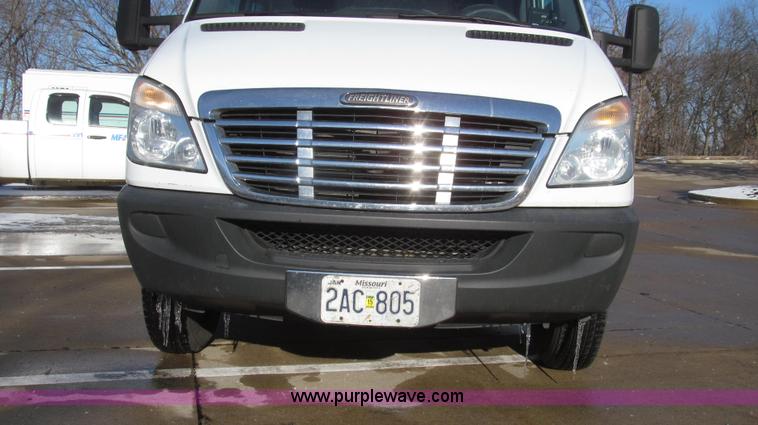 image for item G2257 2007 Freightliner Sprinter 3500 service truck