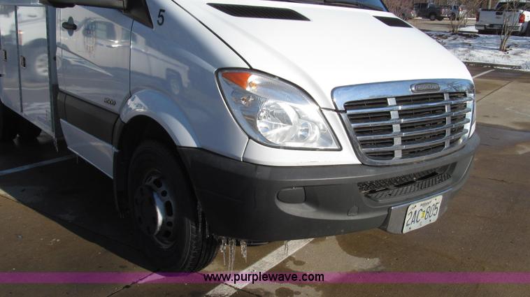 image for item G2257 2007 Freightliner Sprinter 3500 service truck