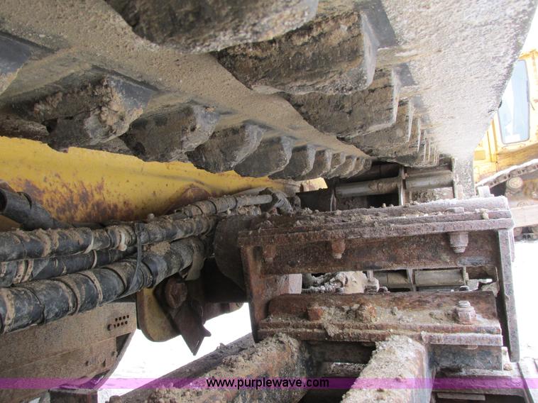 image for item G8892 ASV 4810 posi-track skid steer