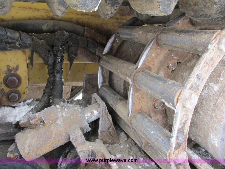 image for item G8892 ASV 4810 posi-track skid steer