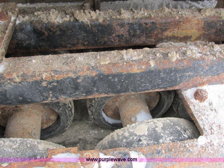 image for item G8892 ASV 4810 posi-track skid steer