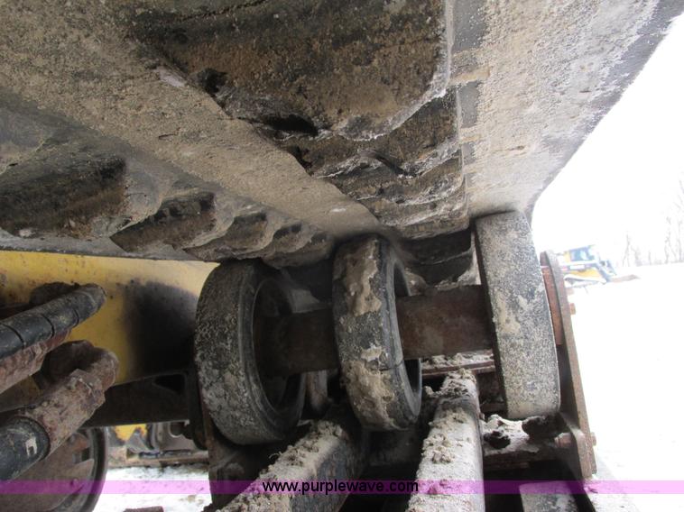 image for item G8892 ASV 4810 posi-track skid steer