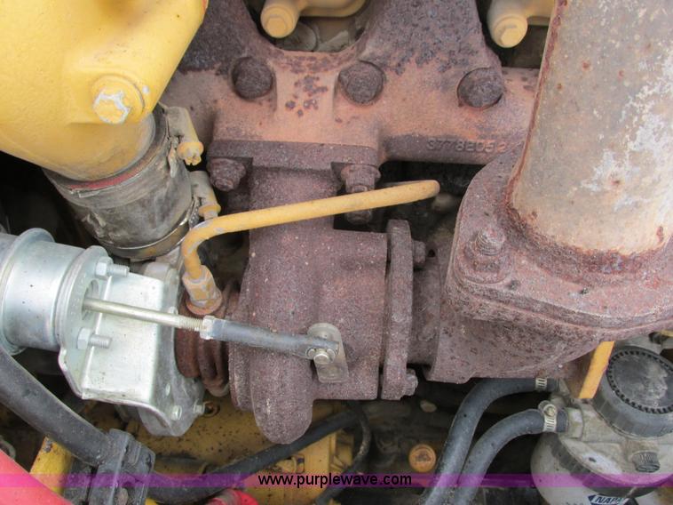 image for item G8892 ASV 4810 posi-track skid steer