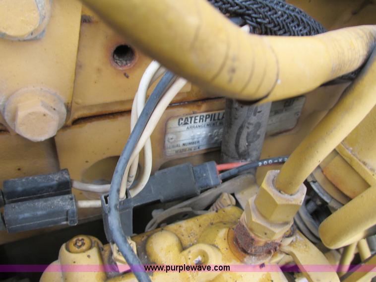 image for item G8892 ASV 4810 posi-track skid steer