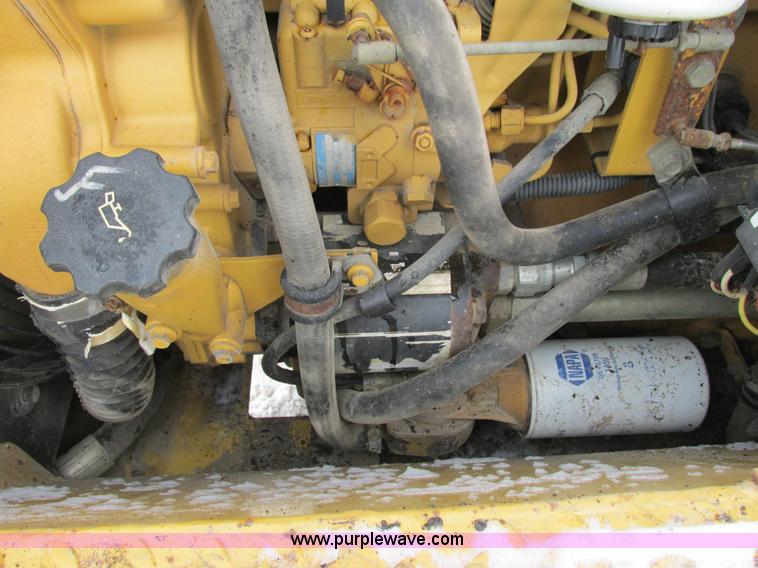 image for item G8892 ASV 4810 posi-track skid steer