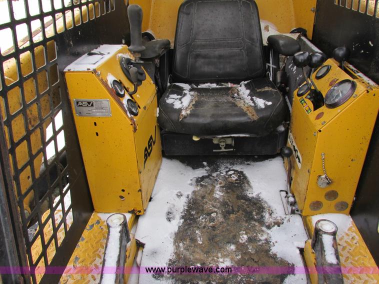 image for item G8892 ASV 4810 posi-track skid steer