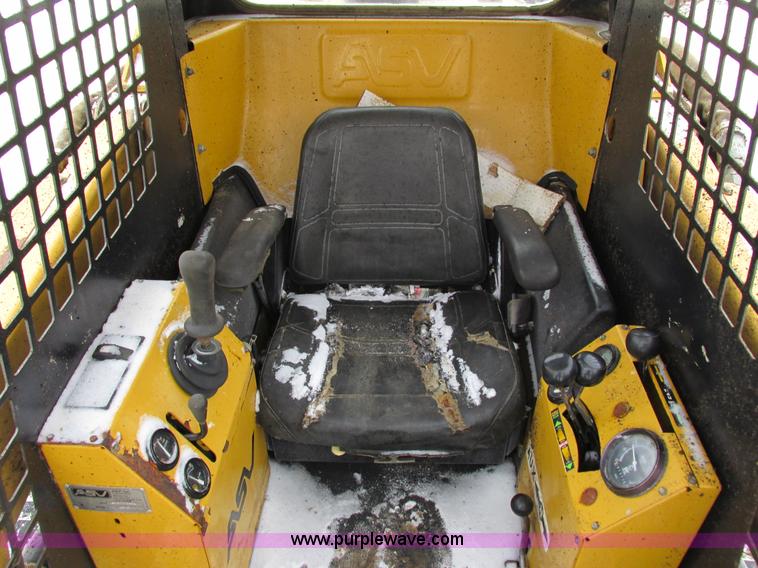 image for item G8892 ASV 4810 posi-track skid steer