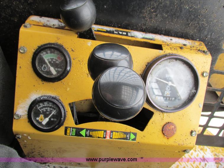 image for item G8892 ASV 4810 posi-track skid steer