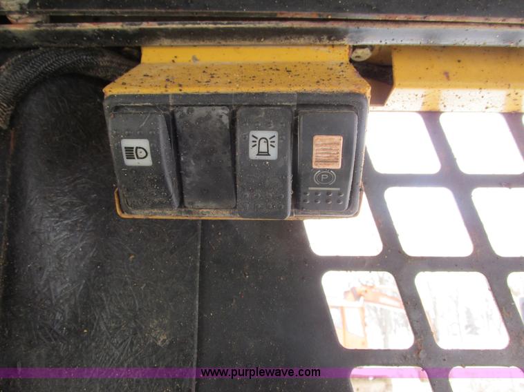 image for item G8892 ASV 4810 posi-track skid steer