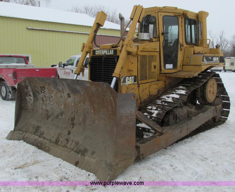 image for item G8894 Caterpillar D6H XR Series II dozer