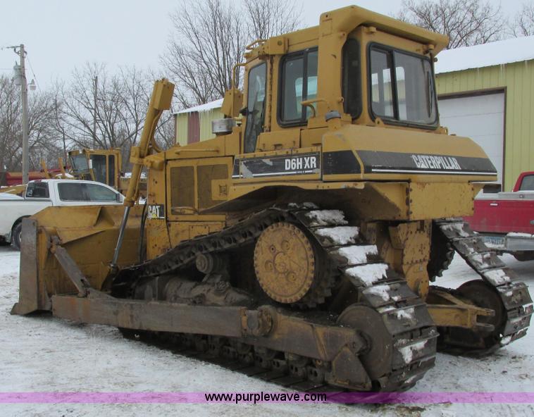 image for item G8894 Caterpillar D6H XR Series II dozer