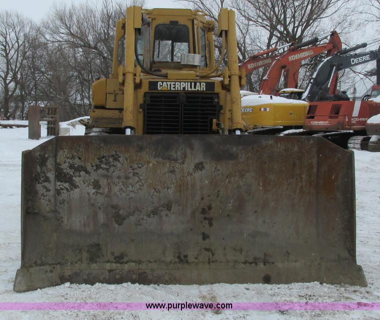 image for item G8894 Caterpillar D6H XR Series II dozer