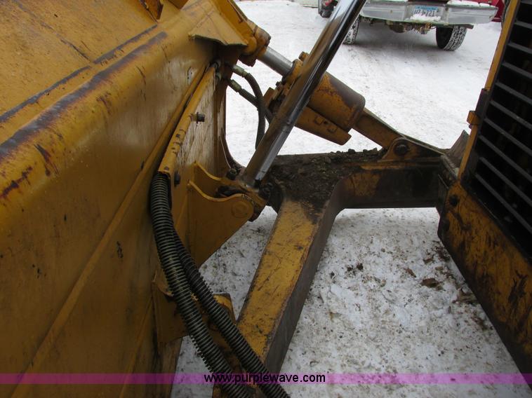 image for item G8894 Caterpillar D6H XR Series II dozer