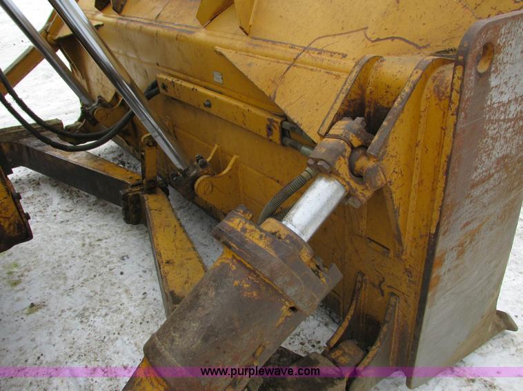 image for item G8894 Caterpillar D6H XR Series II dozer