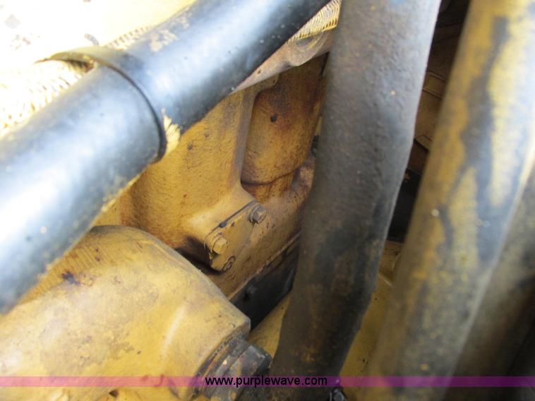 image for item G8894 Caterpillar D6H XR Series II dozer