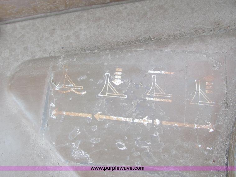 image for item G8894 Caterpillar D6H XR Series II dozer