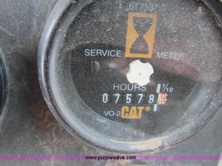 image for item G8894 Caterpillar D6H XR Series II dozer