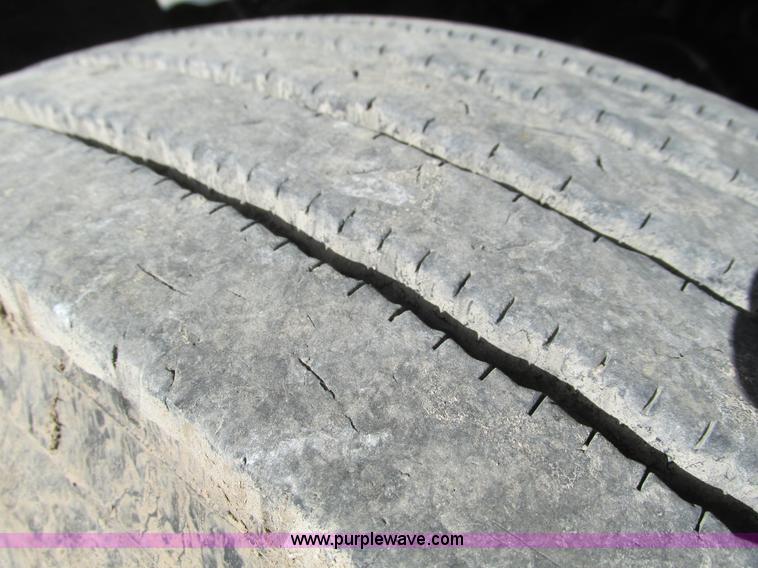 image for item G9370 1987 Freightliner FLC-64T dump truck