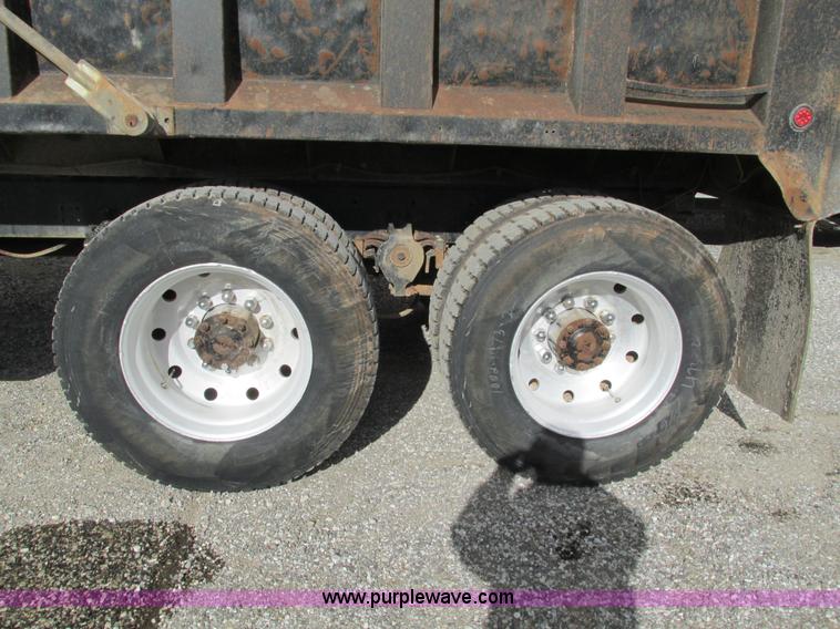 image for item G9370 1987 Freightliner FLC-64T dump truck