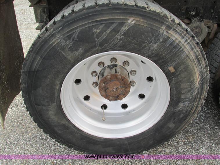 image for item G9370 1987 Freightliner FLC-64T dump truck