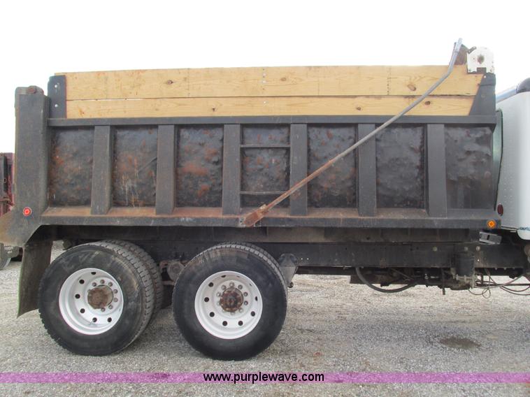 image for item G9370 1987 Freightliner FLC-64T dump truck